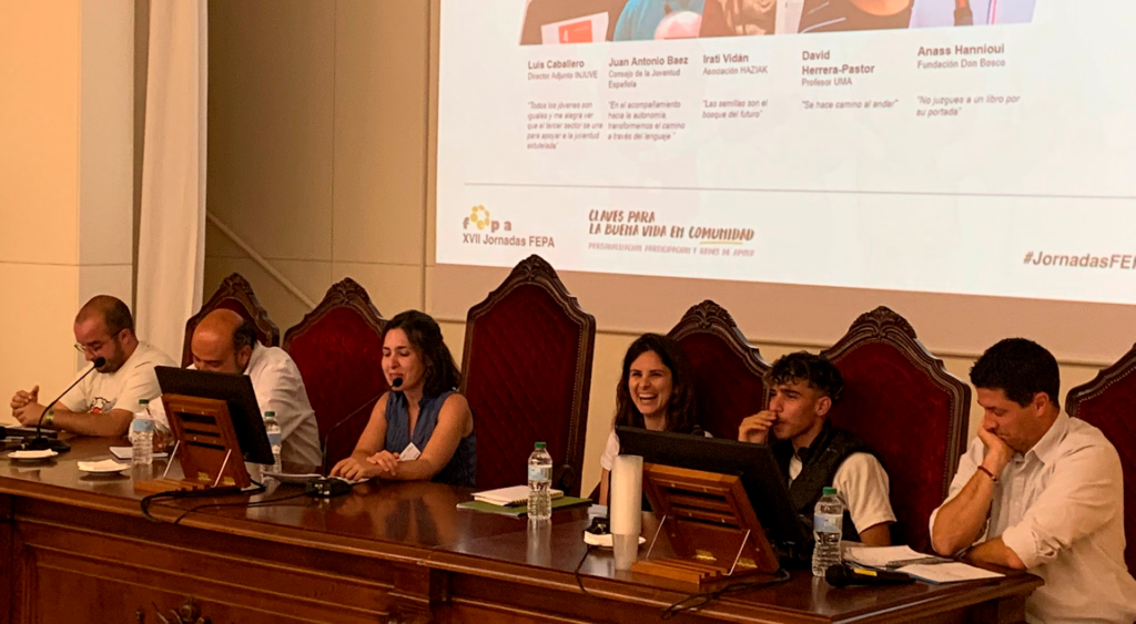 Espacio de diálogo. Participación de la juventud como
elemento transformador.