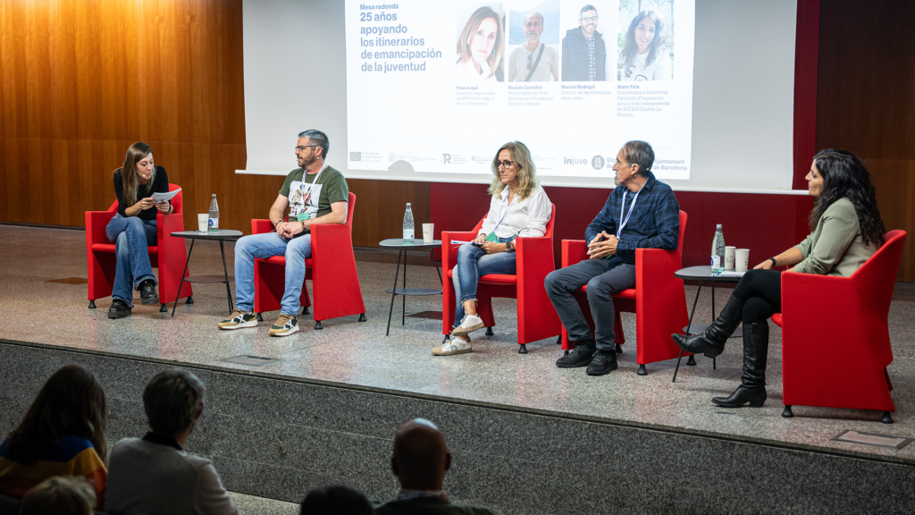 Momento de la mesa en la que realizamos un recorrido por la historia de FEPA.
